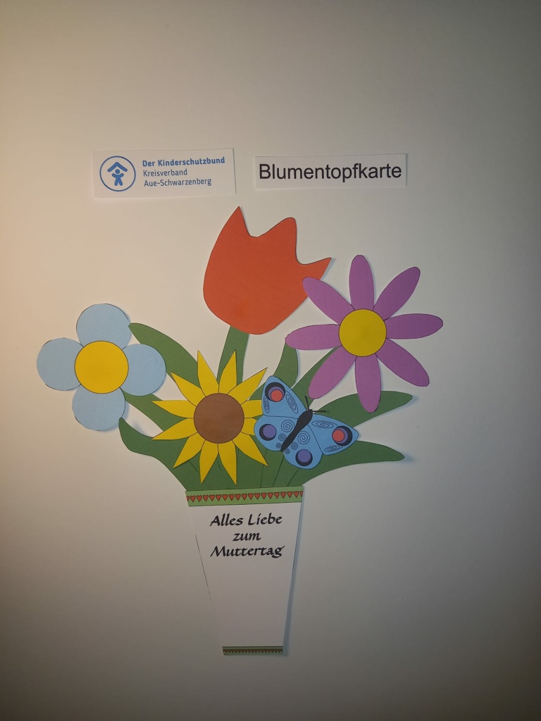 Bastelbogen Blumentopfkarte - Blumen und Schmetterling ankleben